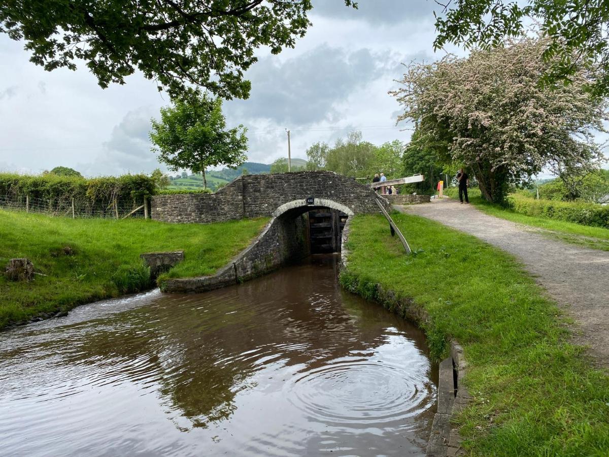Вілла Pant Llwyd Farm Llangynidr Екстер'єр фото
