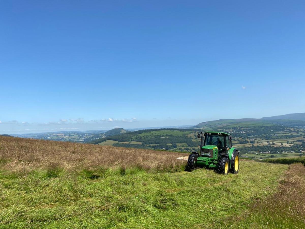 Вілла Pant Llwyd Farm Llangynidr Екстер'єр фото
