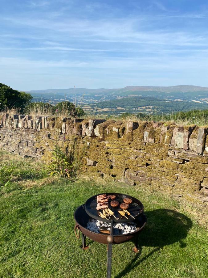 Вілла Pant Llwyd Farm Llangynidr Екстер'єр фото